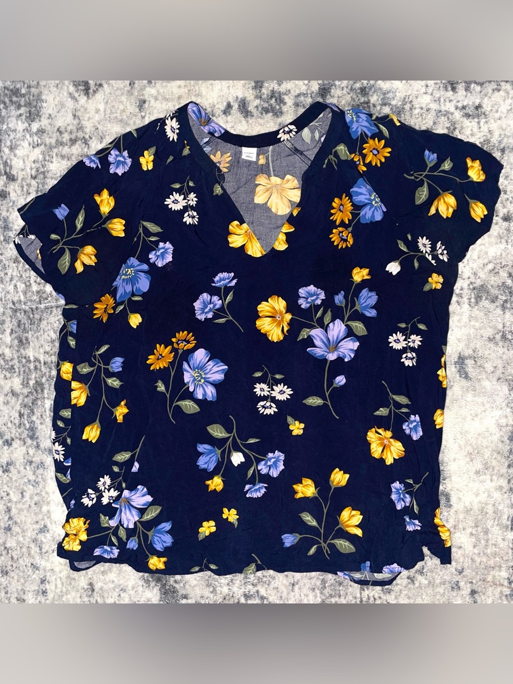 Old Navy floral blouse size XL